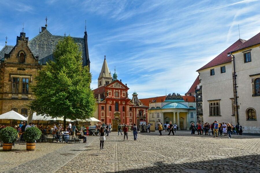 Prague: Prague Castle and Lobkowicz Palace Entry Tickets - Key points to know before you go