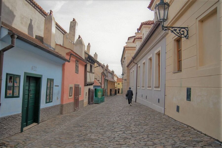 Prague: Prague Castle Complex Smartphone Audio Guide - How the audio and map work in practice