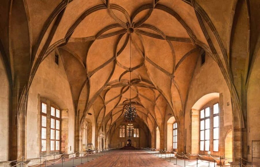 Prague: Prague Castle Skip-the-Line Ticket with Audioguide - Key points at a glance