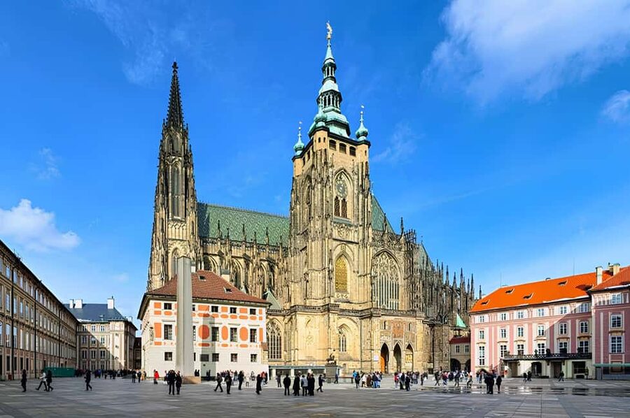 Prague: Prague Castle Skip-the-Line Ticket with Audioguide - Getting started without a meeting point