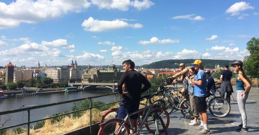Prague: Stunning Viewpoints, Castle, City & Park Bike Tour - Key points to know before you book