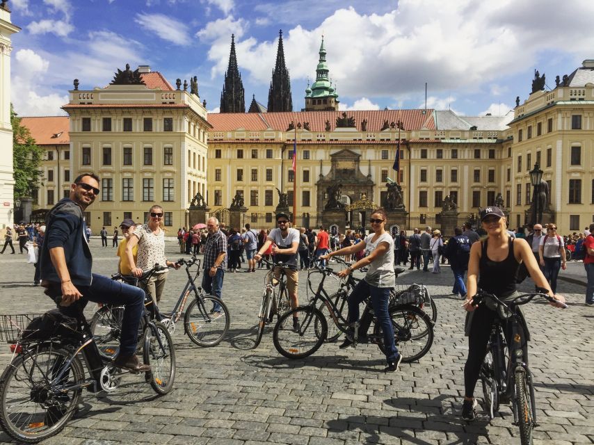 Prague: Stunning Viewpoints, Castle, City & Park Bike Tour - Is $88 good value for 150 minutes?