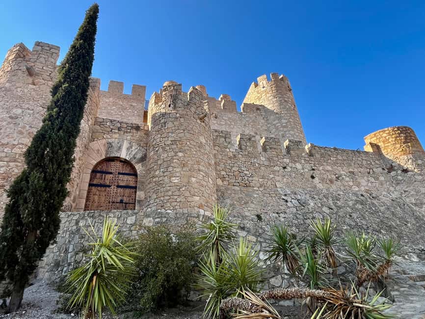 Premium Tour: Winery 7 Tastings + Guadalest Castle | Small group - Guadalest Castle and one hour in the village