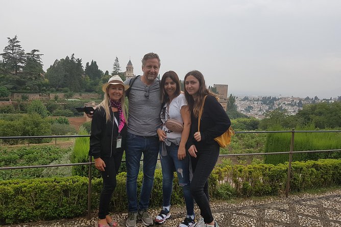 Private Alhambra Highlights Tour Including the Nasrid Palaces - Generalife gardens and the Alhambra’s outdoor rooms