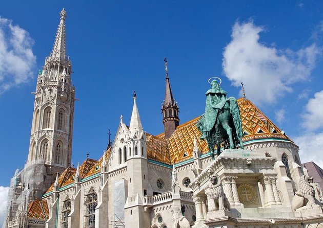 Private Buda Castle Walk with Entry to Matthias Church - Key points to know before you book