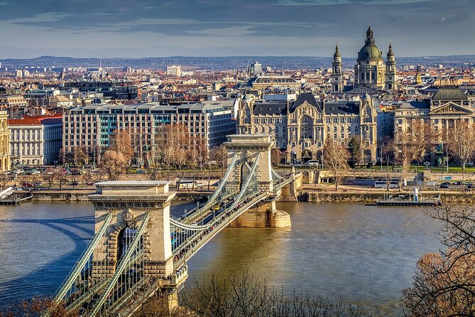 Private Budapest Sightseeing Tour: Royal Castle, Heroes Square, Chain Bridge - A fast, useful introduction to Budapest