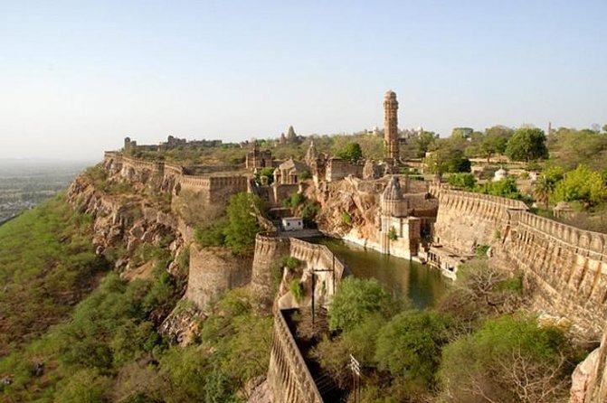Private Day Trip to Chittorgarh Fort from Udaipur - Who should book this Chittorgarh day trip