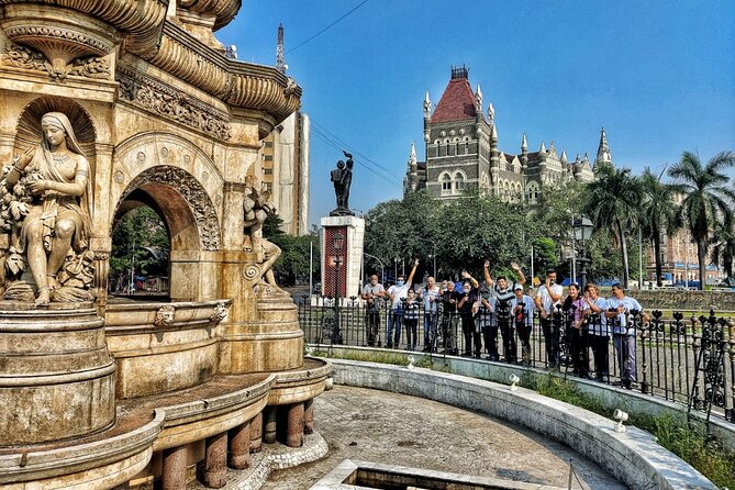 Private Guided Walking Tour in Fort & Colaba - What the guide adds to the experience