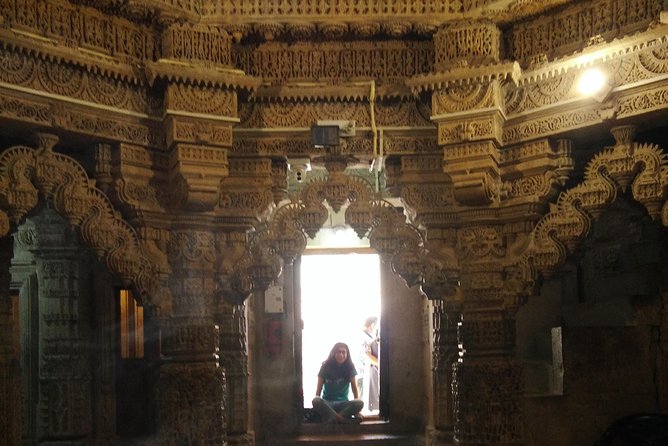 Private Heritage Walking Tour in Jaisalmer Fort and Old Bazaar - Timing, comfort, and practical planning