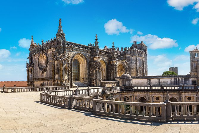 Private Knights Templar Full-Day Tour to Tomar, Almourol Castle and Constância - What the private format is worth