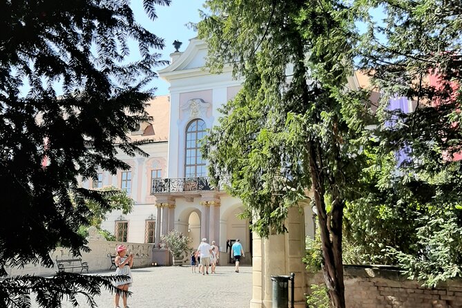 Private Sissi Castle Tour - Guide quality is the deciding factor
