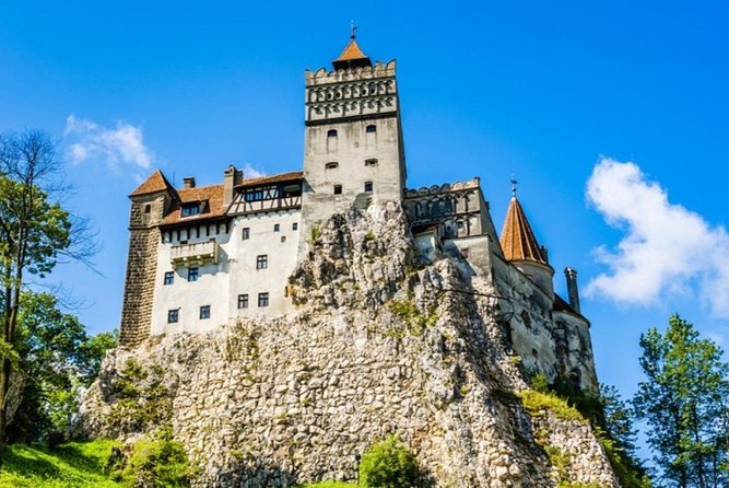 Private tour to Bran Dracula's Castle and Peleș Royal Castle - Bran Castle and the Dracula connection