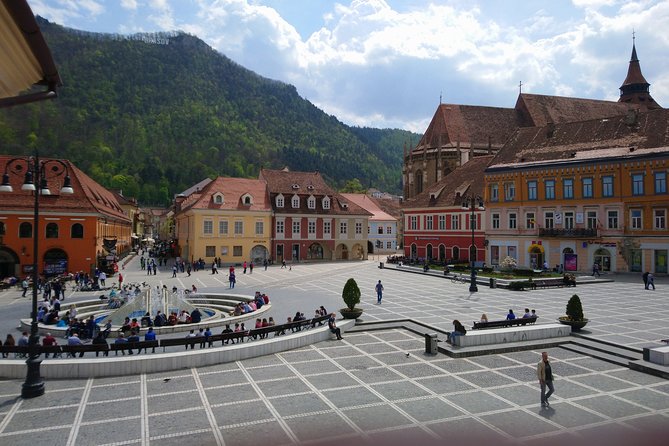 Private Tour to Dracula's Castle, Peles Castle from Bucharest - Brasov: a useful pause in the middle of the day
