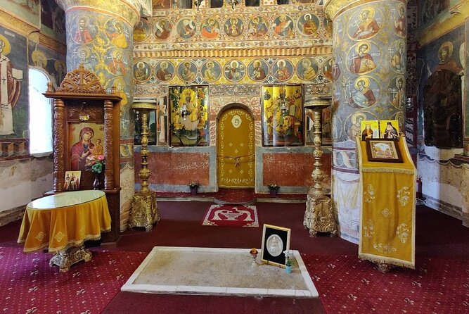 Private Tour to Salt Mine, Lunch at Winery and Dracula Grave - Entering Slănic Prahova’s enormous salt mine