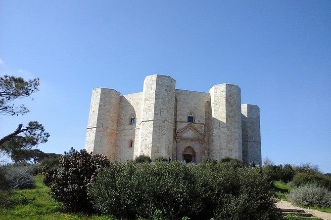 Puglia Full-Day Tour: Bari, Trulli of Alberobello, Castel del Monte and Sassi of Matera - Matera: give the cave city your best attention