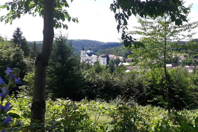 PUNKVA CAVES, ABYSS and PERNSTEJN CASTLE =only from Apr to Sep - Lunch with Czech comfort food