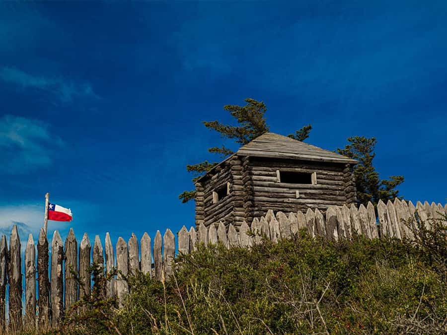 Punta Arenas: Fort Bulnes Historical Tour - The geographic middle of Chile