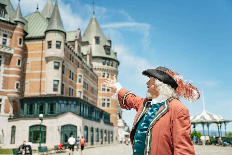 Quebec City: Guided Tour of Fairmont Le Château Frontenac - The outdoor introduction and grand facade