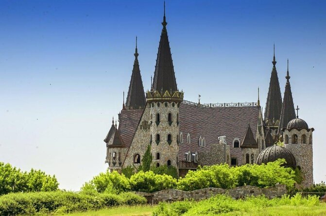 Ravadinovo Castle Unseen - Ravadinovo Castle and its made-from-scratch character