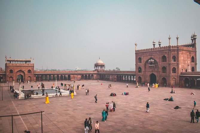 Red Fort & Old Delhi: Half Day Heritage Walking tour - Khari Baoli is the most sensory stop