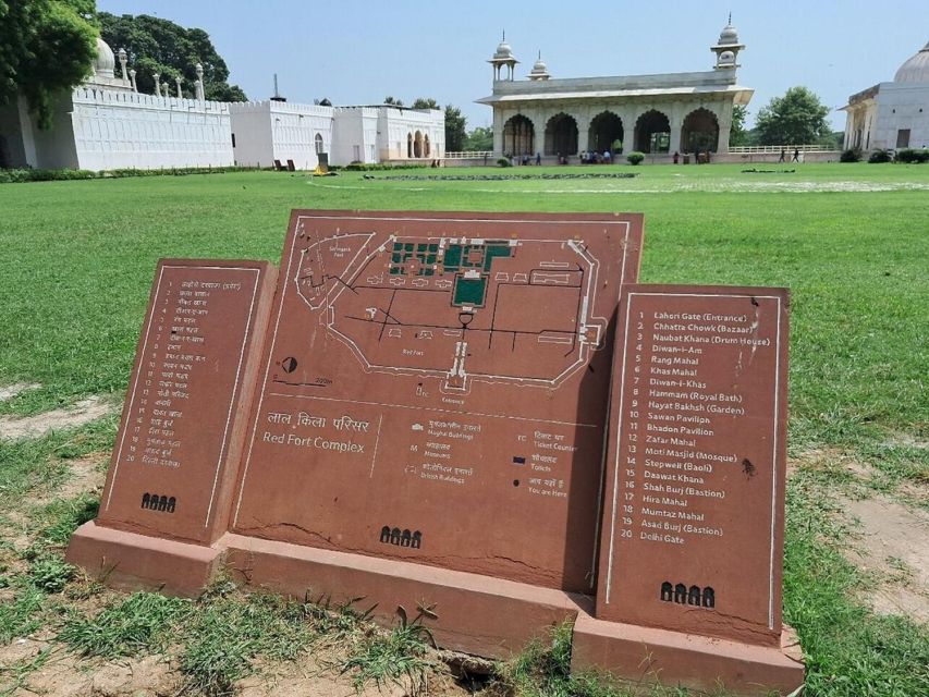 Red Fort Skip-the-Line E-tickets & guide Delhi transfers - Choosing the guide option