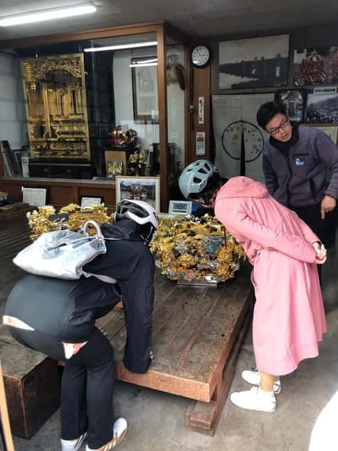 Ride around the Castle. Slurp like a Local - Why Himeji works so well by e-bike