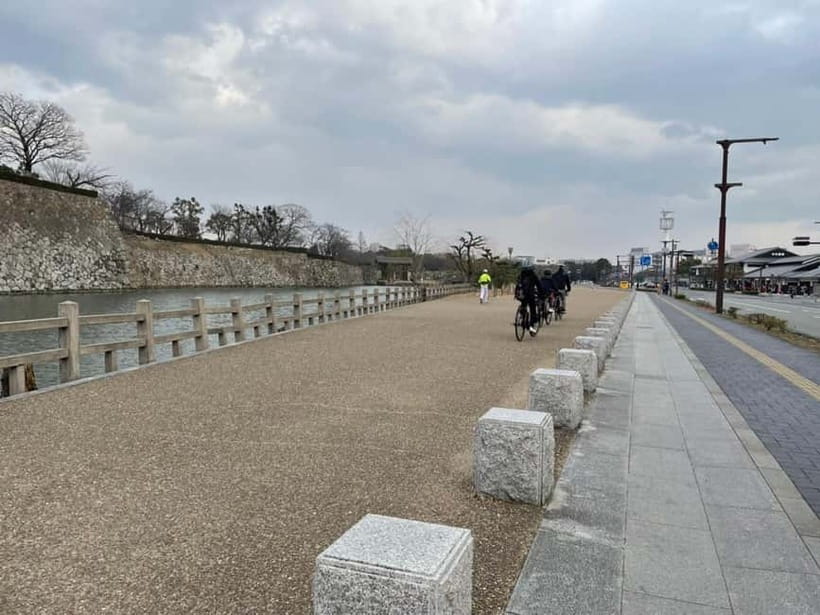 Ride around the Castle. Slurp like a Local - Seeing Himeji Castle from the outside