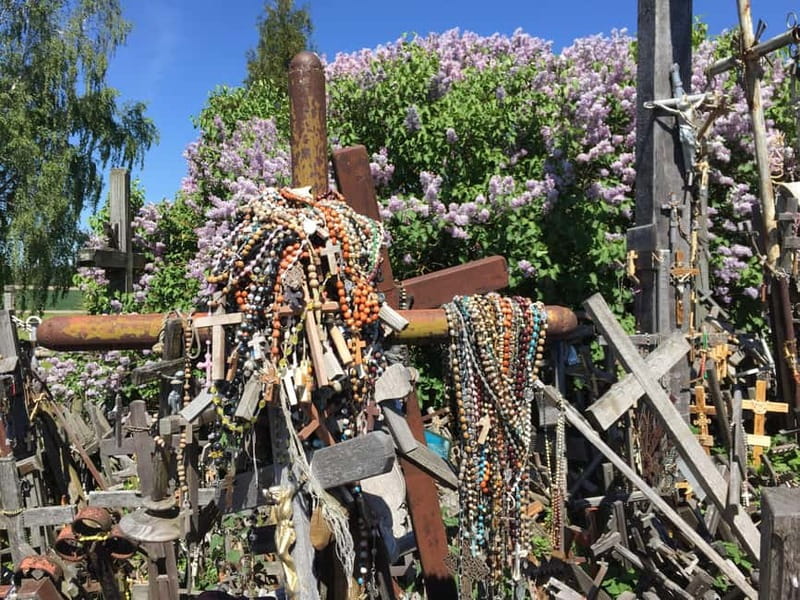 Riga: Bauska Castle, Rundale Palace and Hill of Crosses Trip - Bauska Castle closes the historical loop