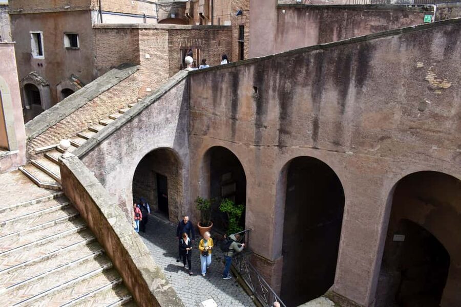 Rome: Castel Sant'Angelo Entry Ticket & Audio App - Renaissance rooms and papal comfort