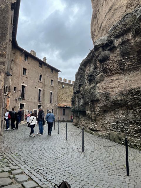 Rome: Castel Sant’Angelo Entry Ticket with Audio guide - Who will enjoy this visit most