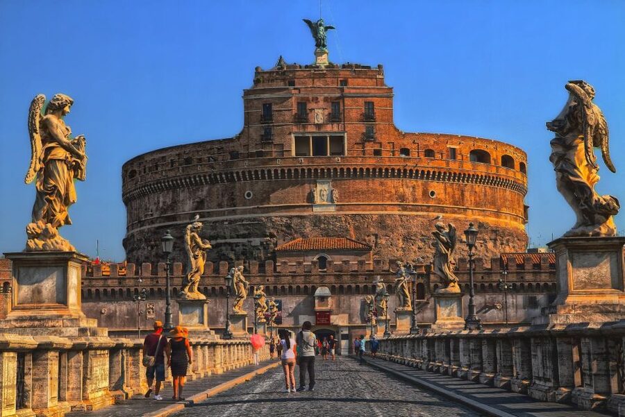 Rome: Castel Sant’Angelo Entry Ticket with Audio guide - Entering Hadrian’s tomb and the ancient lower levels