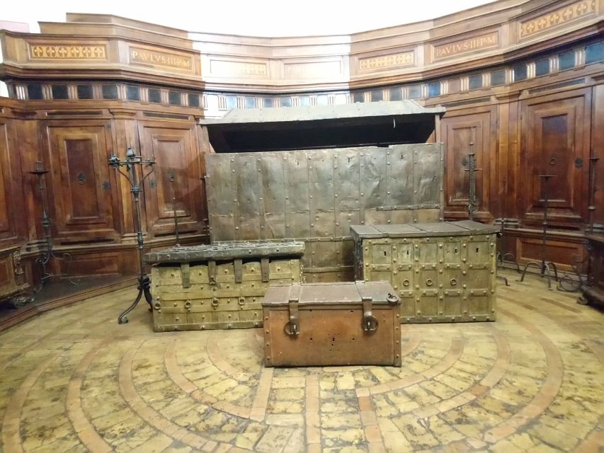 Rome: Castel Sant'Angelo Skip the Line Private Tour - Following the castle’s military and political changes