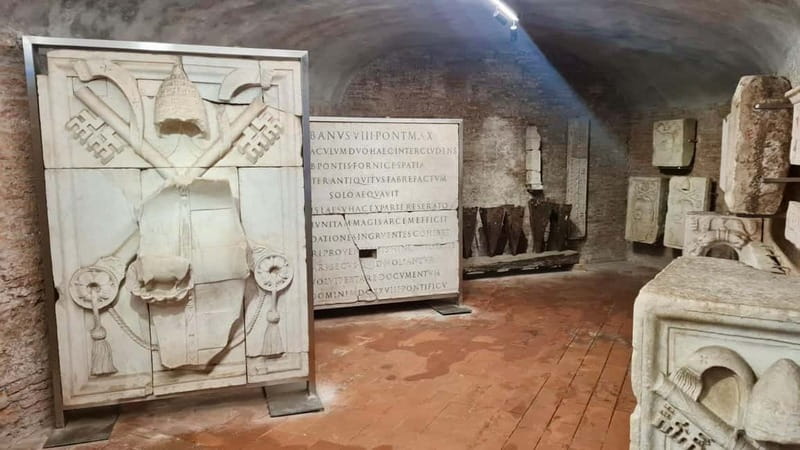 Rome: Castle Sant'Angelo Ticket w/ audioguide option - Inside the former tomb of Emperor Hadrian