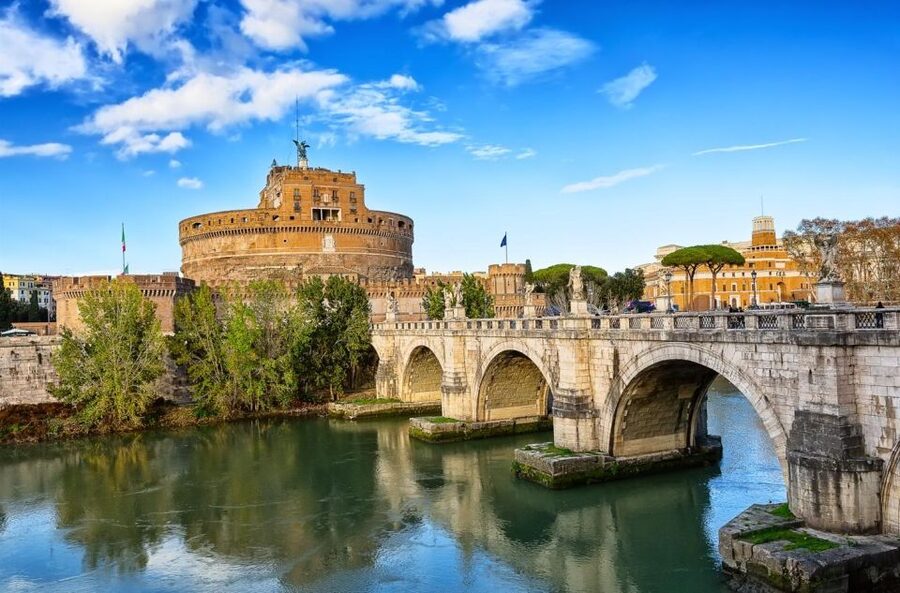 Rome: Experience the Magic of Castel Sant'Angelo - Why Castel Sant’Angelo Belongs Near Your Vatican Plans