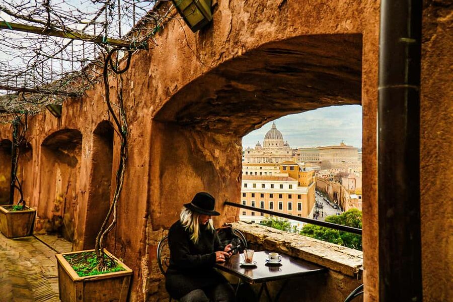 Rome: Skip-the-Line Castel Sant'Angelo Tickets & Audio Guide - Papal chambers and Renaissance decoration
