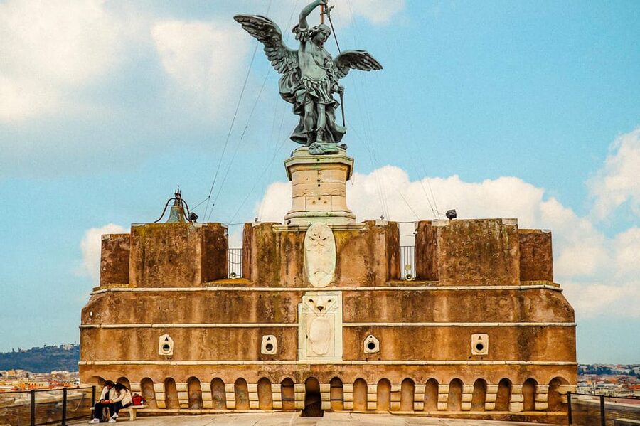 Rome: Skip-the-Line Castel Sant'Angelo Tickets & Audio Guide - Who should book this experience