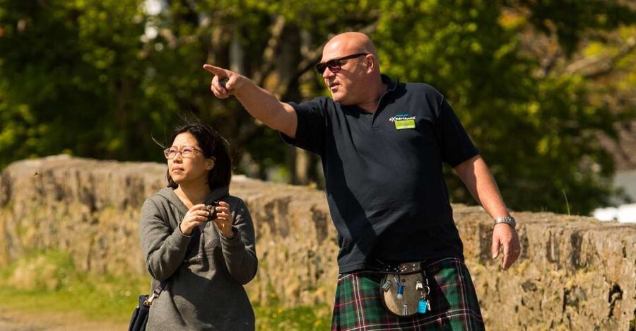 Rosslyn Chapel, Stirling Castle & Dunfermline Abbey Tour - A nine-hour route through Scotland’s medieval story