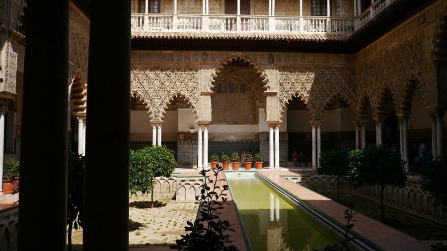 Royal Alcázar of Seville Skip-the-Line Guided Tour - Meeting at Plaza del Triunfo