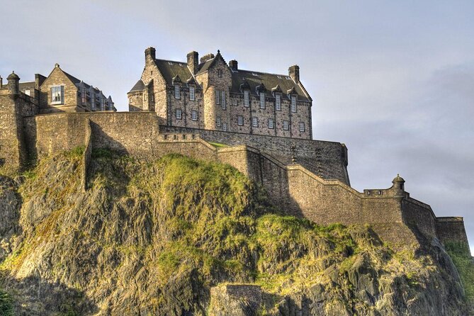 Royal Mile and Edinburgh Castle - Small Group Walking Tour - St. Giles Cathedral and the Reformation story