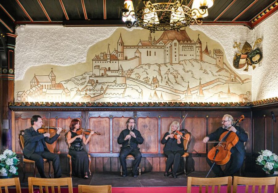 Salzburg: Best of Mozart Fortress Concert and Dinner - How long the evening lasts