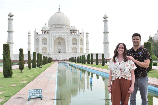 Same Day Taj Mahal, Agra Fort & Baby Taj Tour from Delhi by Car - Agra Fort and the Mughal court