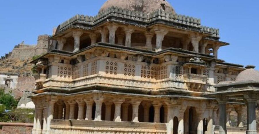Same Day Tour Of Kumbhalgarh Fort & Ranakpur Jain Temple - The private car and driver make the schedule easier