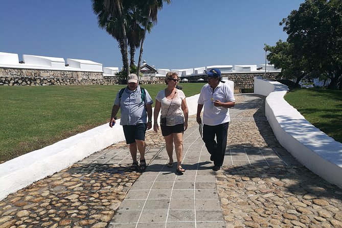 San Diego Fortress Explorer 4-Hour Highlights Walking & Van Tour - San Diego Fort and the story of colonial Acapulco