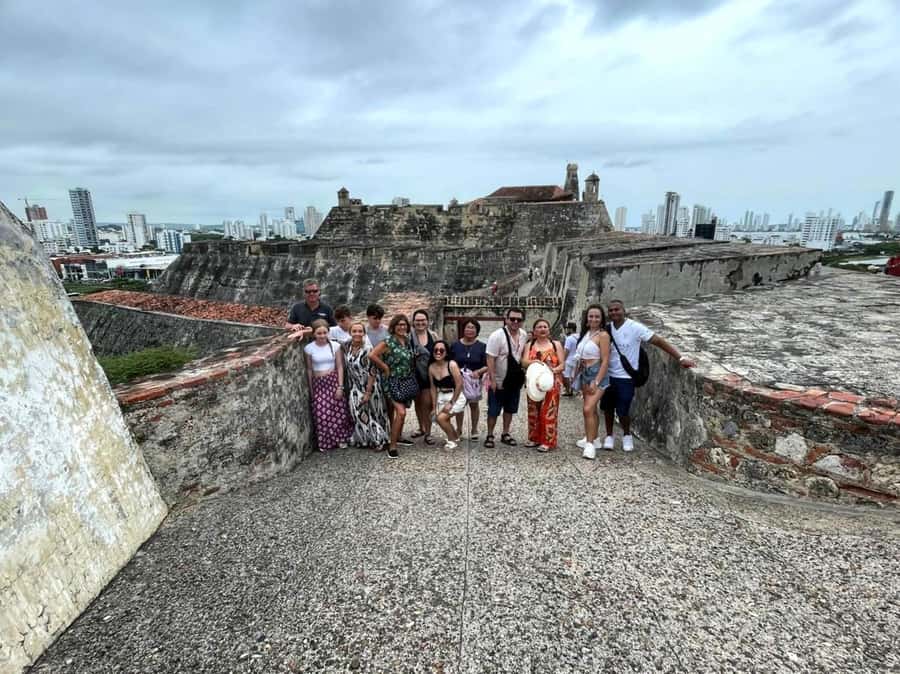 San Felipe Castle and Getsemani Walking Tour with tickets - The walk to San Felipe Castle