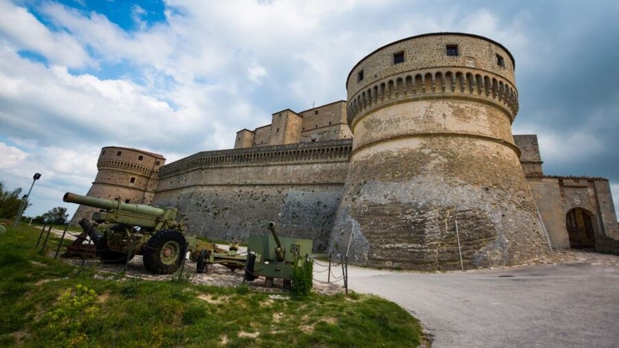 San Leo: Fortress Entry Ticket and Cagliostro's Prison - San Leo Fortress, a stronghold above Romagna