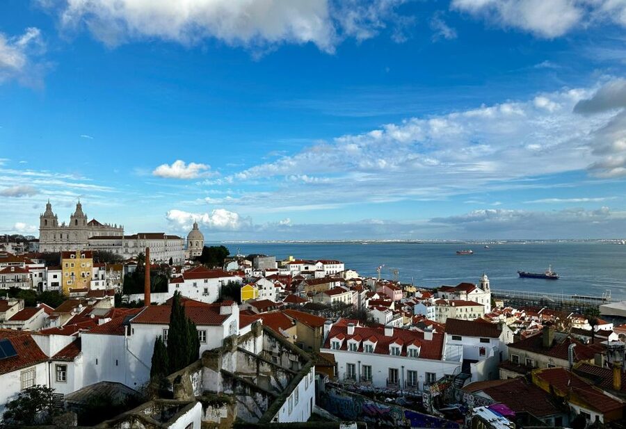 São Jorge Castle Skip-the-line Entry Ticket - What happens before you enter the castle