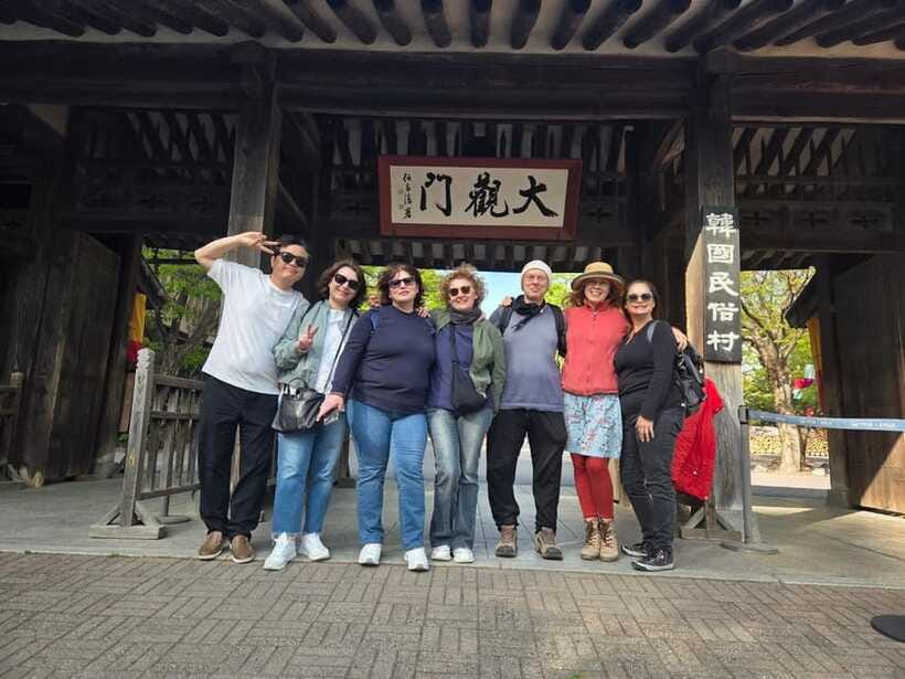 Seoul: Hwaseong Fortress, Folk Village and Starfield Library - Suwon Nammun Market for food and local color