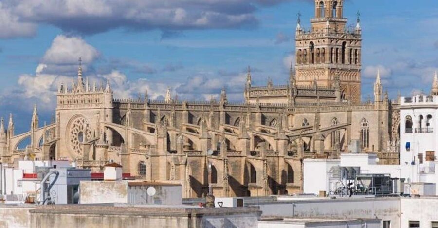Sevilla: Alcazar and Cathedral Private Tour - Starting at Plaza del Triunfo