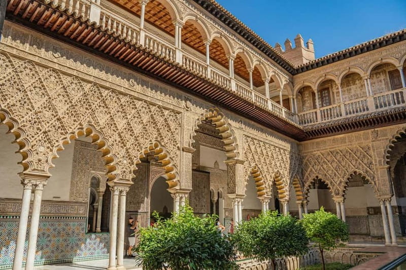 Seville: Alcázar, Cathedral, and Giralda Small-Group Tour - Key points to know before booking