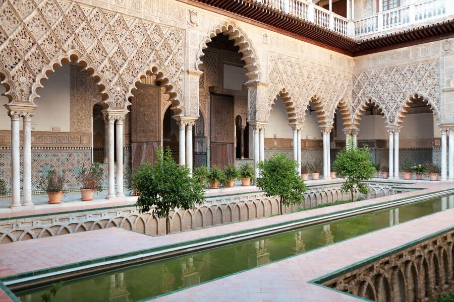 Seville: Alcázar, Cathedral & Giralda Fast Track Guided Tour - A smart way to meet Seville’s big three